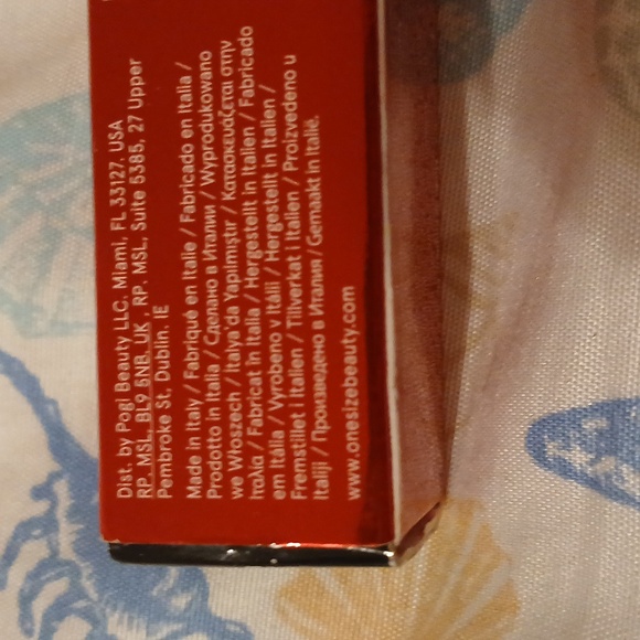 One Size Fantasize Ultimate Lifting & Lengthening Mascara - Picture 3 of 4